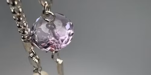 Taller de Joyer\u00eda: Crea tu propia joya artesanal en 4 horas