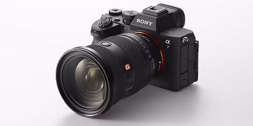 Sony A7V First Look & In-Store Visit!