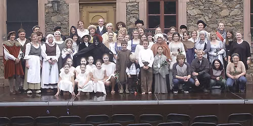 Historische Burgf\u00fchrungen