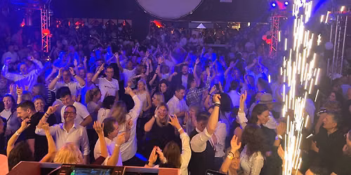 BadenMedia Party des Jahres: Weingarten K\u00e4rcherhalle, Best of \u00dc30,\u00dc40+90er\/2000er mit 3 DJ`s