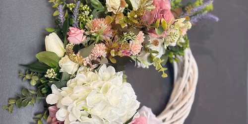 Summer Wreath Workshop at The Bell Bovingdon 28th June 3pm-5pm