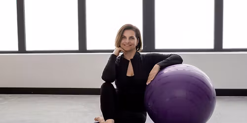 Ny\u00e1ri Pilates & Reggeli \u00c9lm\u00e9ny a Bazsalikomos kertben a Mobilis Pilatessel