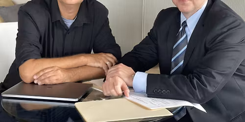 Rendk\u00edv\u00fcli lehet\u0151s\u00e9g Budapesten \u2013 Amerikai \u00fcgyv\u00e9d magyarul! 