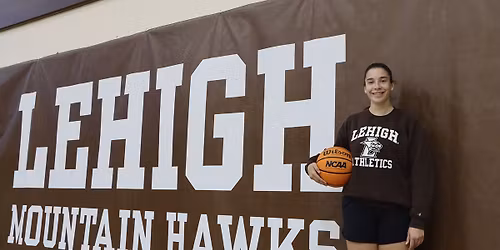 Parking Holy Cross Crusaders at Lehigh Mountain Hawks Womens Basketball