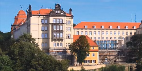 DR\u00c1\u017d\u010eANY A SONNENSTEIN