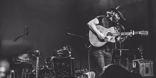 Luke Fox Rocks the Brick & Ivy Stage 