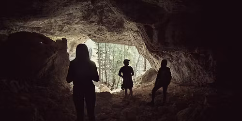 Drume\u021bie de Iarn\u0103 Timpurie: Circuitul "Pe\u0219tera Susman \u0219i V\u00e2rful Lespezi" (Episodul III - Baza Partiz