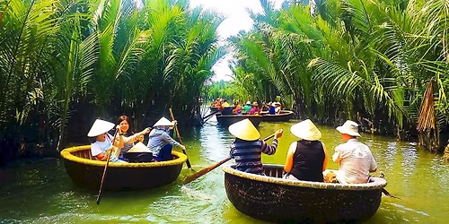 Szab\u00f3 Bence - Azt hittem tudok utazni,\u2026 azt\u00e1n j\u00f6tt Vietn\u00e0m