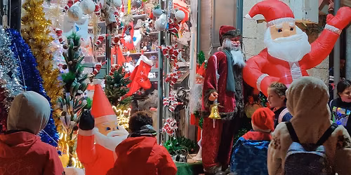 \u0415\u043b\u043a\u0438 - \u0434\u0435\u0442\u044f\u043c \u043f\u043e\u0441\u0442\u0430\u0440\u0448\u0435 (\u0441 \u0421\u0430\u043d\u0442\u043e\u0439) \u0432 \u0448\u0438\u0448\u0438 26.12.