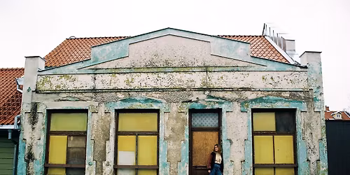 Karoliine K\u00f5ivu luulekogu "\u00fclem\u00f5tted" esitlus Tartus