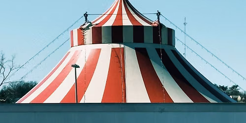 Cirque Musica Holiday Wonderland - Santa Fe