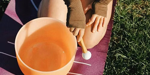 Yin yoga and sound healing with kombucha