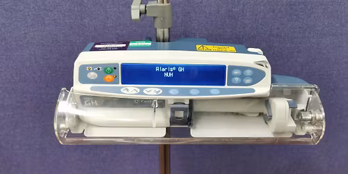 Alaris GH (ADULT) Syringe Pump - AT\/A - QMC