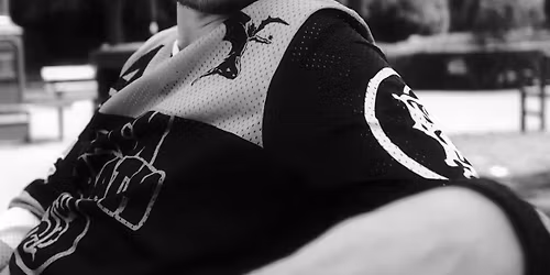 Acoustic Sesh - Tom Kay