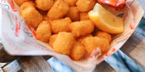 Cousins Maine Lobster in Greeley: Apartments at Maddie