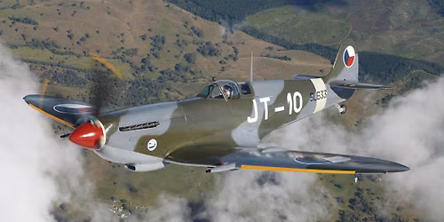 Slavnostn\u00ed p\u0159edstaven\u00ed letounu Supermarine Spitfire Mk.IXe  JT-10