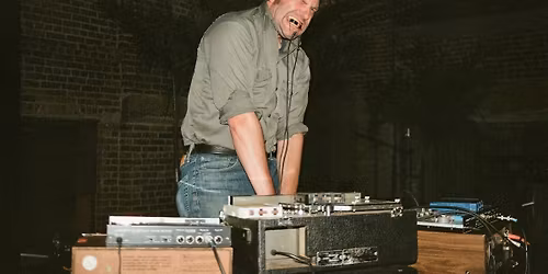 Aaron Dilloway \/ Red Brut