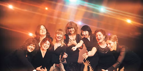 Stilett ser 20 \u00e5r passere revy