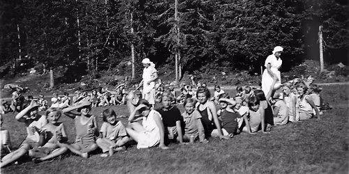 P\u00e5 vei til feriekoloni!