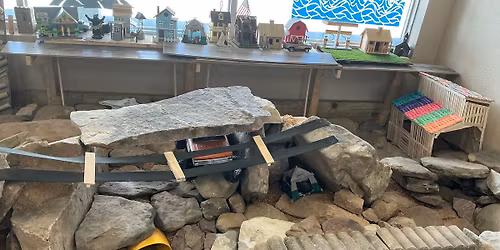 Freedoms First Mini Crawler Comp