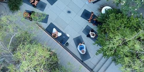 Yoga & Brunch en el Jard\u00edn Secreto del Hotel Mandarin Oriental