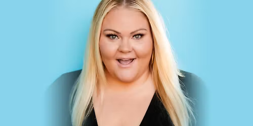 Chelcie Lynn at Des Plaines Theatre