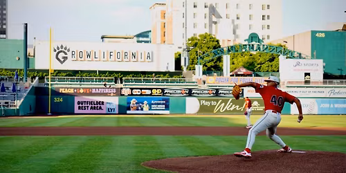 Parking Visalia Rawhide at Inland Empire 66ers