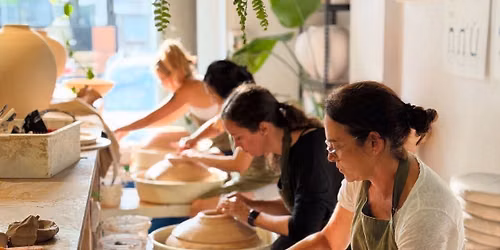 No Rush Pottery Night\ud83c\udf43\ud83e\udd0d