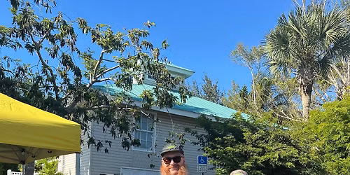 Christmas Pine Island Style w\/Gator Nate