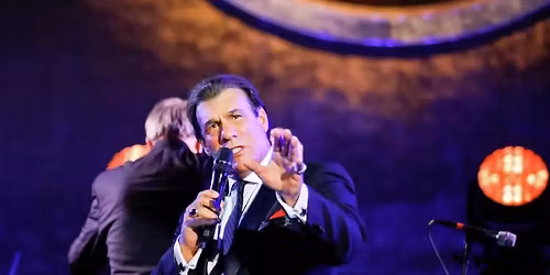Davi Sings Sinatra