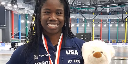 Erin Jackson at Rick Bronsons House of Comedy BC