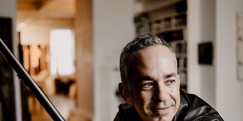 LE\u00c7ONS DE BACH avec le pianiste INON BARNATAN (les Grandes Soir\u00e9es)