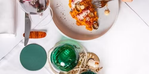 Comida de A\u00f1o Nuevo en el centro de Madrid