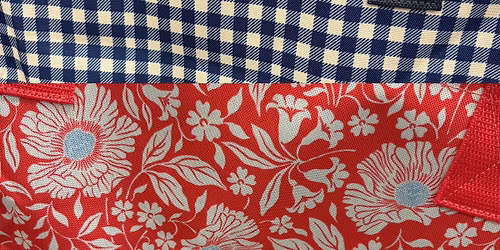 Earth day \/ reusable tote day! \ud83c\udf0e\ud83c\udf32\ud83d\udc99\ud83d\udc9a