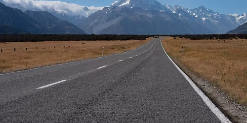 Kiwi, Kea, kitanki i inne wulkany czyli Nowa Zelandia okiem Piotra Horzeli