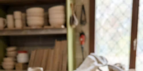 Atelier C\u00e9ramique Pichet avec Marine