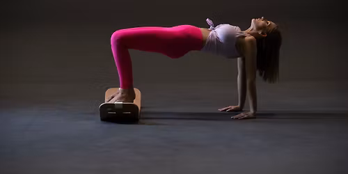 Slackboard Yoga | Find Your Balance Ny\u00edlt \u00f3ra