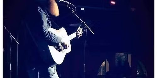 Bull's Bierhaus (Rochester, MN) || Luke Hendrickson LIVE