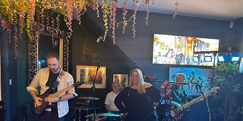 Rhythm Street Live at The Banbury Cross