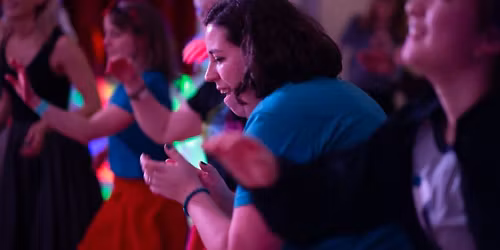 Solo Jazz class - learn the Jitterbug Stroll with us! 