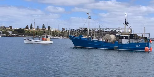 Portland Seafoods truck to Casterton