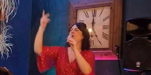 Alexis is singing for us 