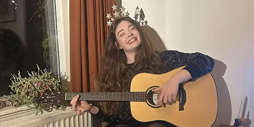 Linde Sch\u00f6ne\u2019s Huiskamertour: Kerst Editie in Tilburg