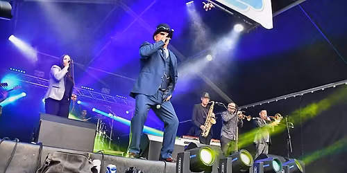 Live at the Littleport ex-Servicemen's Club