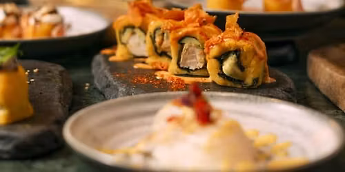 Men\u00fa ejecutivo largo en Issei