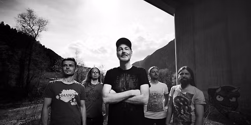 Greyback | Black Corona | Re Quest