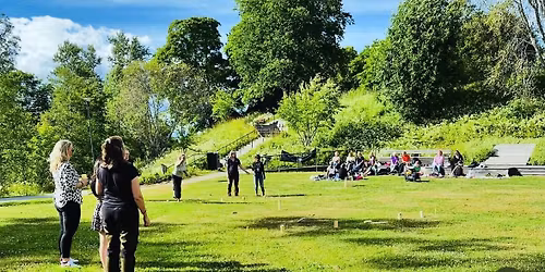 Dagsfest i Fagerdalsparken med S\u00f6ndsvalls damer \ud83c\udf77\ud83c\udf38