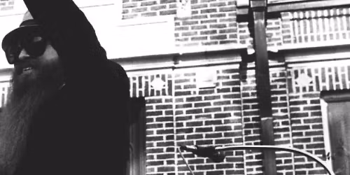 ZZ Top, Dwight Yoakam in Bonner Springs