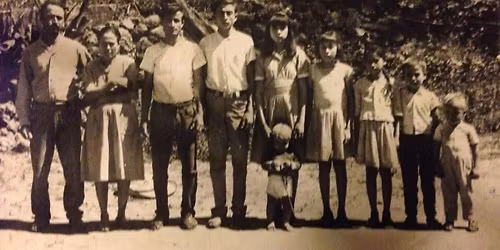 Family Reunion -Todos Vien Venidos!