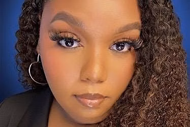 Phylicia Dshea Live in Boston